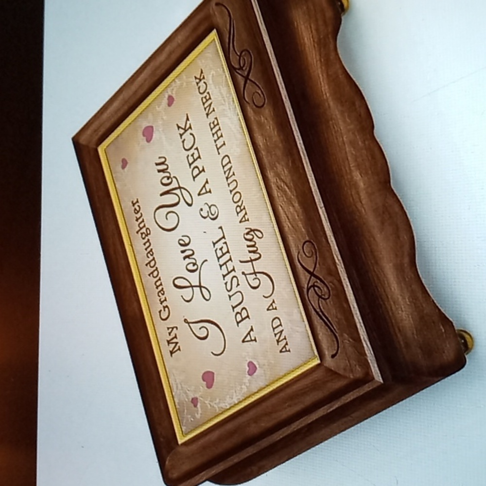Bradford Exchange Heirloom Music Box
